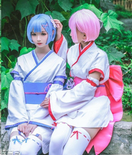 อะนิเมะแรงบันดาลใจ Ram Rem คอสเพลย์เครื่องแต่งกายชุดสําหรับหญิงสาวผู้ใหญ่ชุดแม่บ้านสีดําและสีขาวขนาด