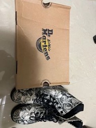 Dr.Martens