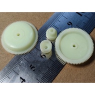 1 Movement Pair Gear for Grundig C231/CN500/CN830/CN930/C3150/C6200 Tape Recorder pxb3