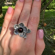 波罗的海琥珀戒指镶红色琥珀球 波罗的海琥珀戒指设计时尚手工制