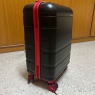 🔥Limited Edition🔥 SCBM x CAGGIONI Coporate กระเป๋าเดินทางล้อลาก 20 นิ้ว สีดำ ซิปแดง กระเป๋าเดินทาง 4