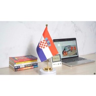 Desktop Croatia Flag | Single Base | Goods