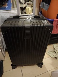 黑色鋁框行李箱 20吋
