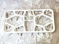 實惠塑膠防風折疊曬衣架附32夾（白色）