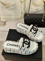 全新🌸 Chanel 字母拖鞋 厚底坡跟
