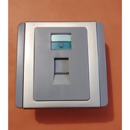 SCHNEIDER E3031RJ5E GS 1GANG RJ45 8PIN DATA OUTLET ( GREY SILVER ) CAT5E