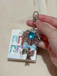日本迪士尼公主系列 灰姑娘閃石鎖匙扣 Disney Store Secret Key Chain 盲盒