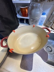 Le Creuset 橢圓形鑄鐵鍋