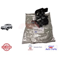 Hyundai Rear Tailgate Lock for Hyundai Santa Fe DM 2.2 (2015) - 81230-3Z000