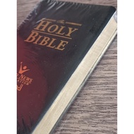 The Holy Bible: GNT, Compact, Flex Cover, GOLD Edge: 6.5X4.7X1 INCH GNT035GE