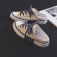 Giày sục đạp gót nữ hoạ tiết chữ ký chất liệu canvas S13