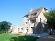 達爾摩莊園酒店 (Manoir Dalmore)