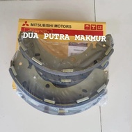 Rear Brake Pads Triton Pajero Sport Brake Shoe Triton 4600A106