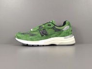 【專櫃版：NB】草綠色 聯名 JJJJound x New Balance 992系列 經典百搭低幫復古休閒跑步鞋 男女同款
貨號：M992JJ 尺碼：36 37 37.5 38 38.5 39.5 