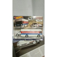 Hot Wheels Premium Team Transport Porsche 959 Euro Hauler