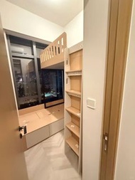 樓閣床 loft bed  上下錯位床  staggered bed 櫃房設計 Sideboard 轉角書桌床 床 Bunk bed  高架床 上床下書枱 多功能床架 床 樓梯櫃 衣櫃床 組合床 雙層