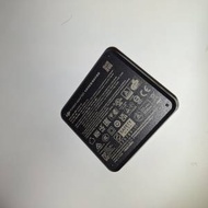 原裝DJI 100W 桌面充電器擁有兩個USB-C 輸出接口
