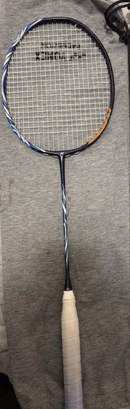 Yonex 100zz Badminton 球拍
