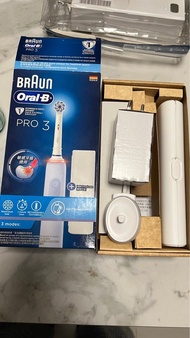 Braun Oral-B Pro 3 電動牙刷叉電器和旅行盒