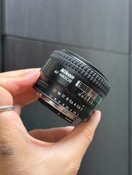 Nikon AF 35mm F2