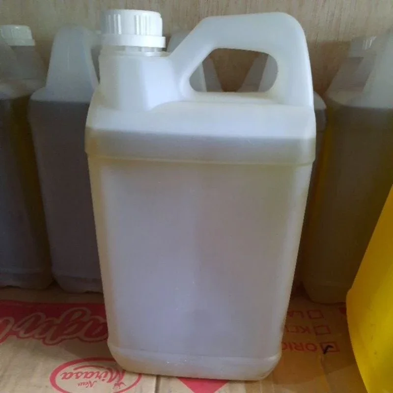 Minyak Goreng Jerigen  / Minyak Sayur Curah kurang lebih 4 liter / Minyak Goreng Drigen