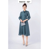 FDC73952 - Flared silk office dress with habutai lining, bow-tie collar, light puffed sleeves and ba