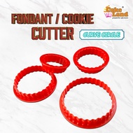 THE BAKER Fondant Cookie Cutter - Curve Circle
