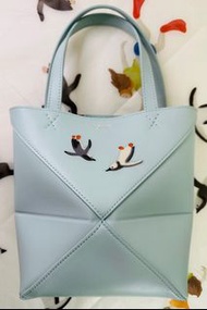 SOLD💪🏻LOEWE 🦊 Suna Fujita (Puzzle Fold Tote Mini Penguins) LOEWE專門店購入🎁行貨不是水貨🎁不需落訂面對面真誠交易🤝不議價賣完即止🦊Com