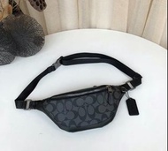 💯                【原裝正貨】COACH 蔻馳 經典老花徽標 胸包斜挎包腰包 迷你 男款 黑色