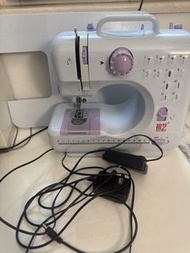 迷你家用縫紉機