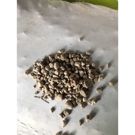Pumice Indonesian volcanic stone size 3 to 8 mm 1 kg