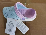 Crocs LiteRide Clog crocs kid (โปรใหม่ซื้อ 1คู่แถมตุ๊กตา 4 ชิ้นมูลค่า 100 บาท) รองเท้าหัวโตเด็ก รองเท้าcrocsเด็ก รองเท้าแตะรัดส้นเด็ก รองเท้าเด็ก  รองเท้าเด็กโต รองเท้าเด็กน้อย รองเท้านิ่มๆ รองเท้าเด็กสวยๆ รองเท้าเด็ก รองเท้าลำลองเด็ก เกิ่บเด็ก