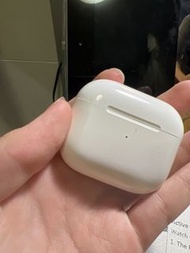 Apple AirPods Pro 充電盒