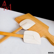 WOODEN HANDLE RUBBER SPATULA (3440)
