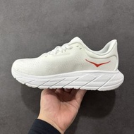 HOKA Clifton 8 白色運動鞋