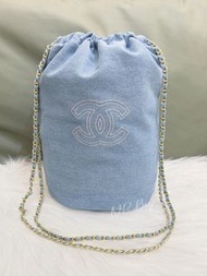 ⭐️Chanel Beauty⭐️26年春夏牛仔水桶袋改裝 金銀條鏈單肩袋 斜挎袋 收納袋