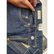 Levis 502 Regular Taper Jeans