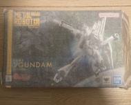 Metal Robot 魂 Nu v Gundam