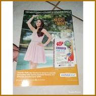 Total Girl Magazine with poster of Ariana Grande