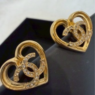 Chanel✨2023愛心耳環 針式耳環 耳針耳釘