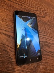 Asus zenfone 3 ze552KL