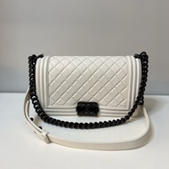 CHANEL boy 25 白色羊皮