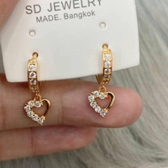 10k Nontarnish Half Diamond Heart Earrings