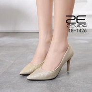 MellowCo รองเท้าคัทชูส้นเข็มหนังแก้วทรงหัวแหลม สูง 3.5 นิ้ว รุ่น Call Me Camellia 18-1426