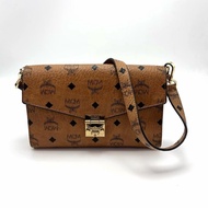 MCM 經典老花金扣肩背斜背鏈條包 23*14*5 98新