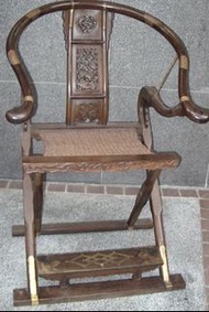 Antique ChiChi wood Arm Chair（清皇宮褶椅）