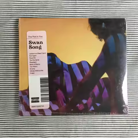 CD Swan Song ,2021, The Plot in You, 5th Studio Album, 10-Track Metalcore, Fearless Records, Produce