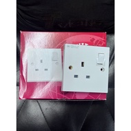 UMS 1213A 13A Bakelite Switch Socket ( Sirim Approved; Buatan Malaysia)