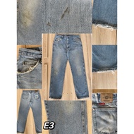 E3 Second-Hand Jeans Wrangler Label Waist 36 Hips 50 Length 42.5 Legs 8