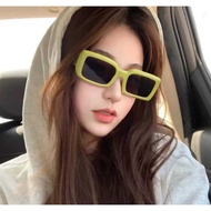 E ( E86 ) RETRO STYLE RECTANGLE UV400 SUNGLASSES